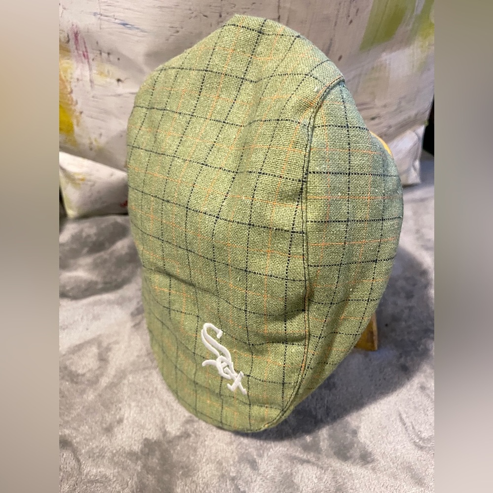 Chicago White Sox flat top hat, green plaid.